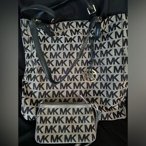 Michael Kors handbag with matching wallet/wristlet.